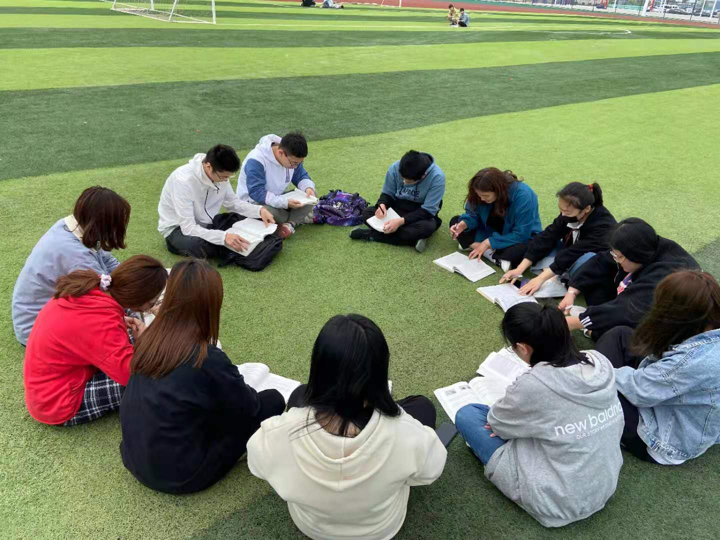 图片2.png 图片2.png